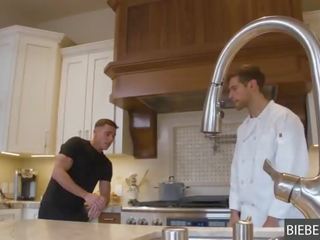 Gay seks dalam yang dapur