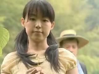 Japoniškas mergaitė pakliuvom už