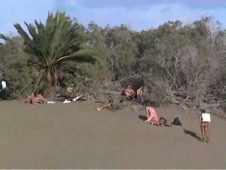 Gruppensex ポルノの am strand von gran canaria