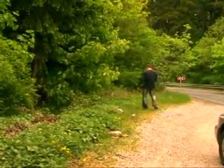 Bbw vet rijpere oma met groot boezem geneukt in de bos