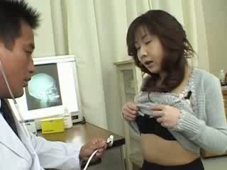 Japonesa doctor y japonesa gilipollas