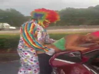 Gibby il clown fucks jasamine banks fuori in broad daylight