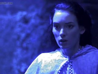 Sadie Frost Winona Ryder - bram Stoker's Dracula 02...